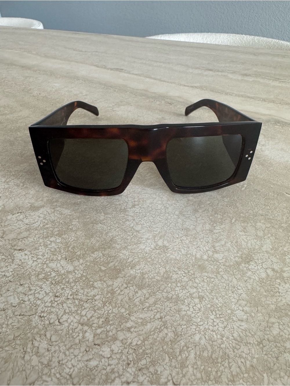 Oversized Rectangular Tortoiseshell Sunglasses - Dark Green Lenses - Picture 6 of 6